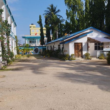 Cefa Hostel Dar es Salaam Zewnętrze zdjęcie