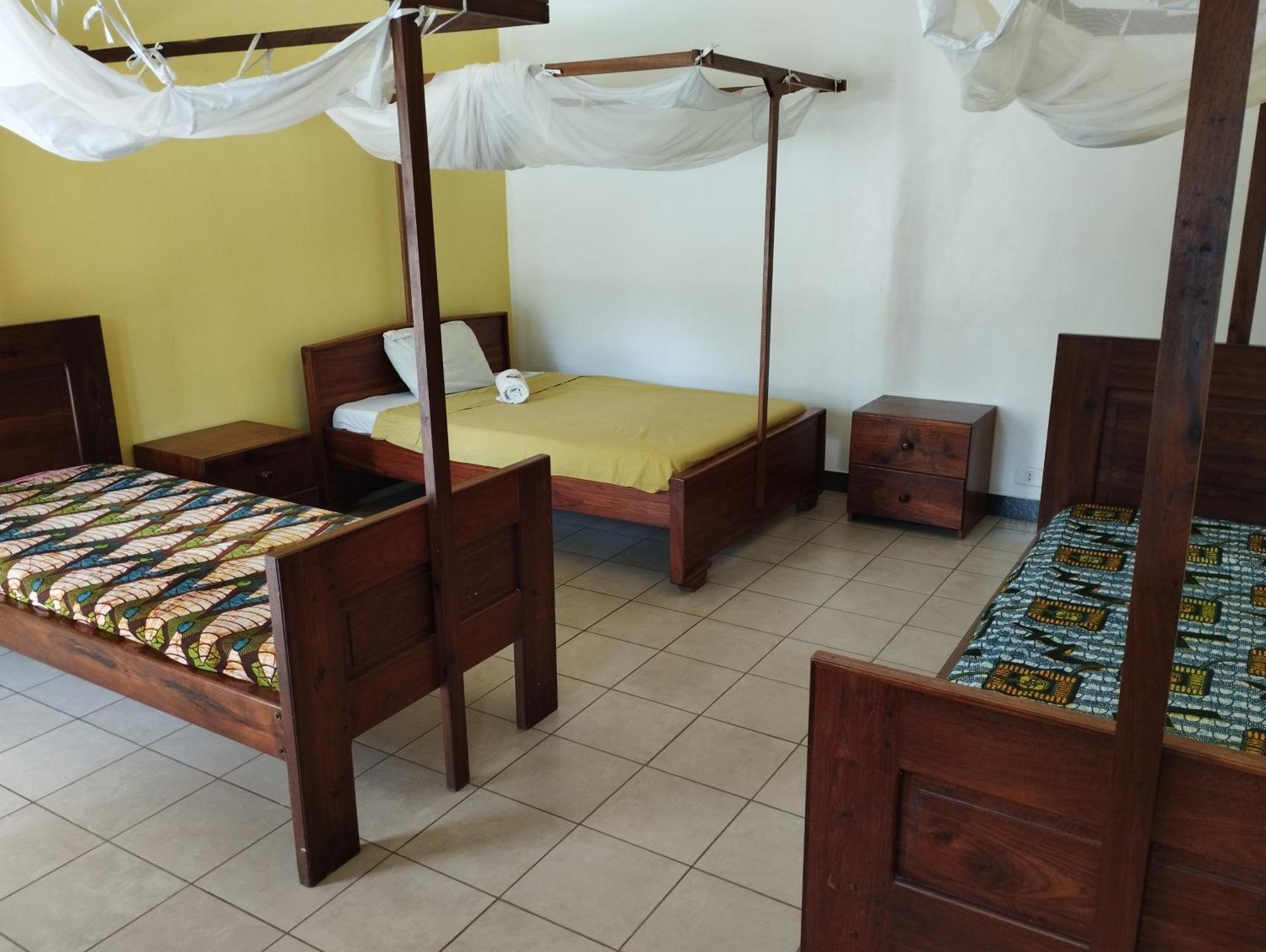 Cefa Hostel Dar es Salaam Zewnętrze zdjęcie